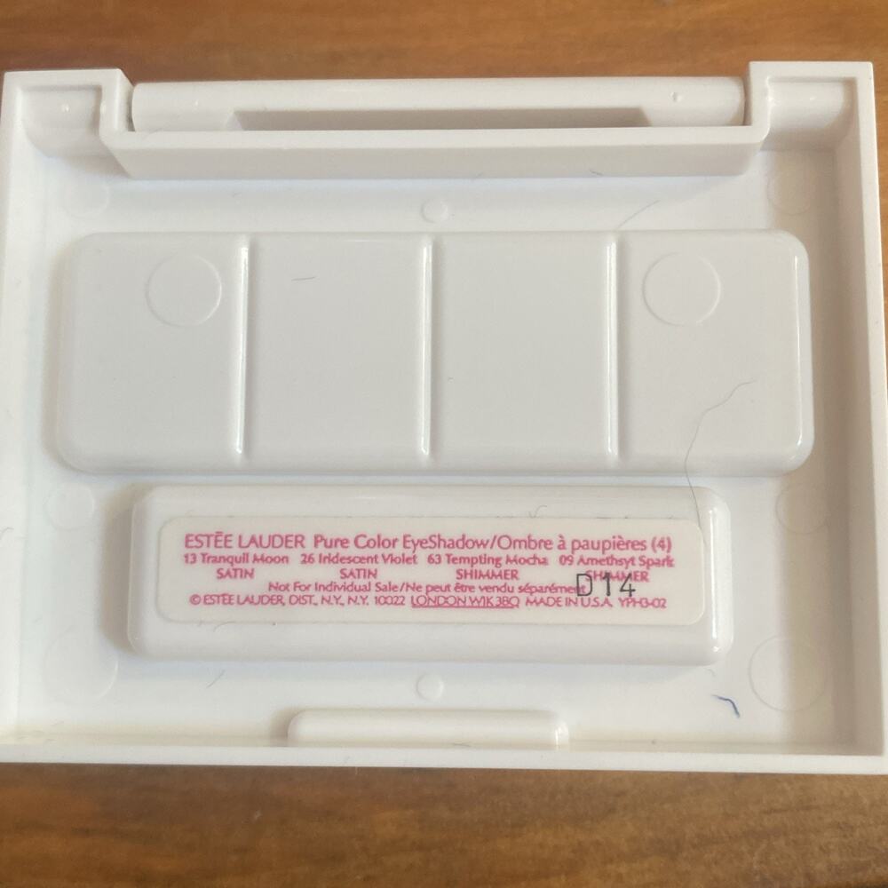 Lilly Pulitzer For Estée Lauder Pure Color Eye Shadow Quad 13, 26, 63,9 - Picture 2 of 3